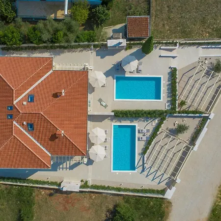 Villa Cypressa